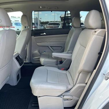 2021 Volkswagen Atlas 3.6L SE w/Technology