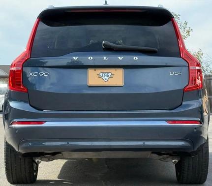 2023 Volvo XC90 B5 Plus
