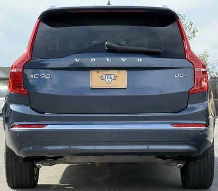 2023 Volvo XC90 B5 Plus