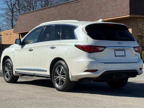 2017 INFINITI QX60 Base