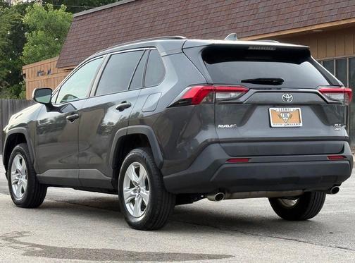 Magnetic Gray Metallic 2019 Toyota RAV4 XLE