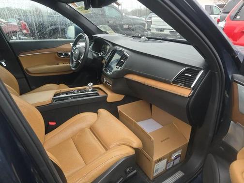 2019 Volvo XC90 Hybrid T8 Inscription