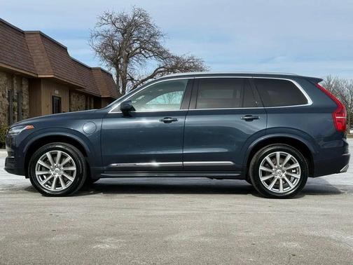 2019 Volvo XC90 Hybrid T8 Inscription