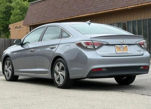 Pewter Gray Metallic 2016 Hyundai SONATA Hybrid Limited