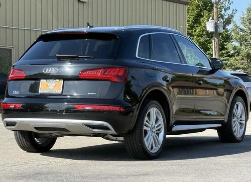 2020 Audi Q5 45 Premium Plus