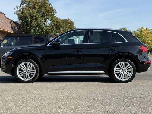 2020 Audi Q5 45 Premium Plus