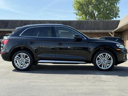 2020 Audi Q5 45 Premium Plus