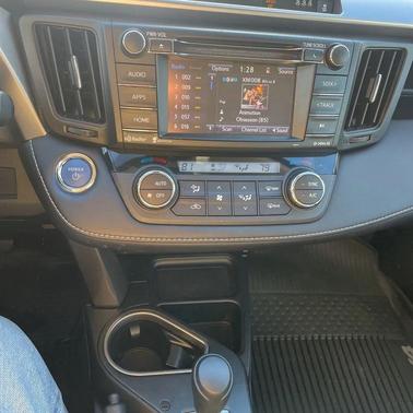 2018 Toyota RAV4 Hybrid XLE