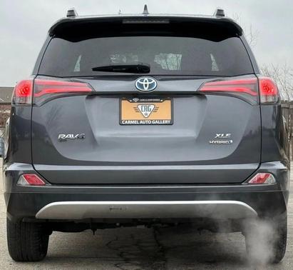 2018 Toyota RAV4 Hybrid XLE