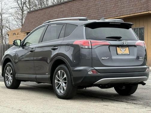 2018 Toyota RAV4 Hybrid XLE
