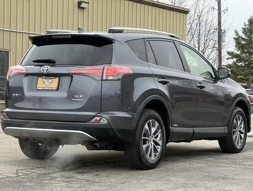 2018 Toyota RAV4 Hybrid XLE
