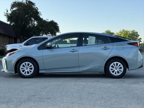 2021 Toyota Prius L