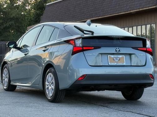 2021 Toyota Prius L