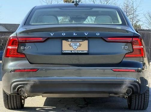 2019 Volvo S60 T5 Momentum