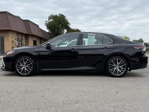 2022 Toyota Camry XLE