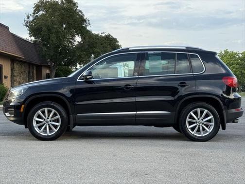 2017 Volkswagen Tiguan 2.0T Wolfsburg Edition