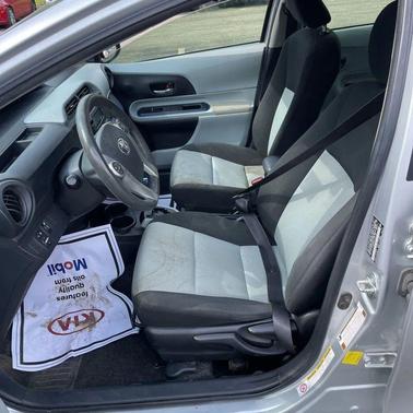 Classic Silver Metallic 2012 Toyota Prius c Two