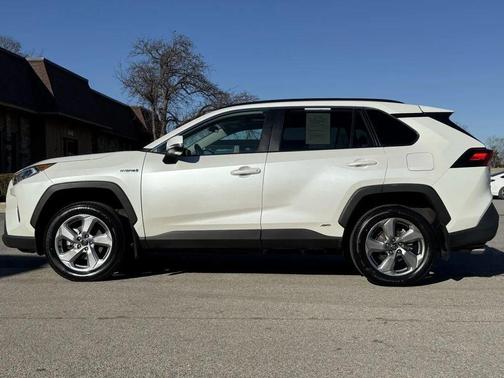 2021 Toyota RAV4 Hybrid XLE Premium