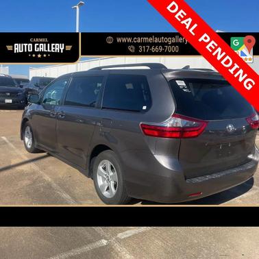 2020 Toyota Sienna LE