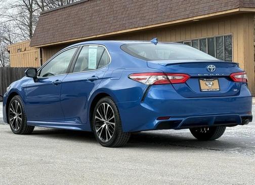 2018 Toyota Camry SE