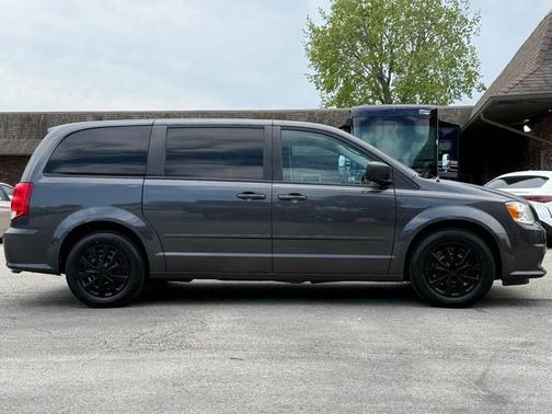 Granite Crystal Metallic Clearcoat 2016 Dodge Grand Caravan AVP/SE
