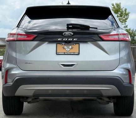 Silver Metallic 2021 Ford Edge SEL