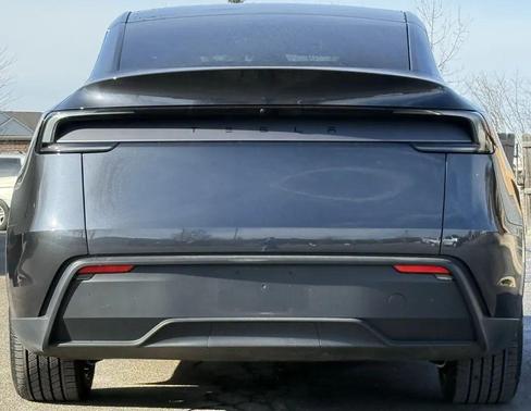2026 Tesla Model Y Premium Rear-Wheel Drive