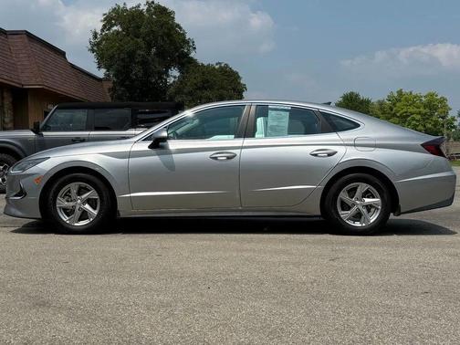 2020 Hyundai SONATA SE