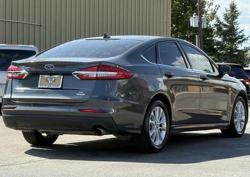 2020 Ford Fusion SE
