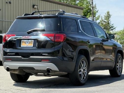 2017 GMC Acadia SLT-1