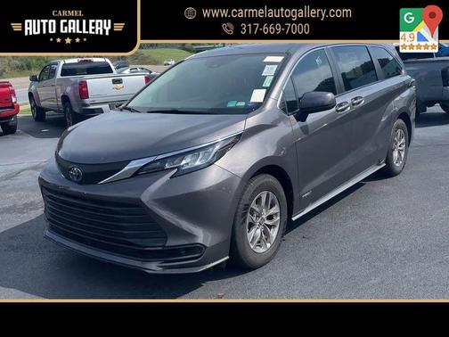 2021 Toyota Sienna LE