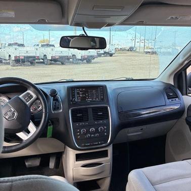 Brilliant Black Crystal Pearlcoat 2016 Dodge Grand Caravan AVP/SE