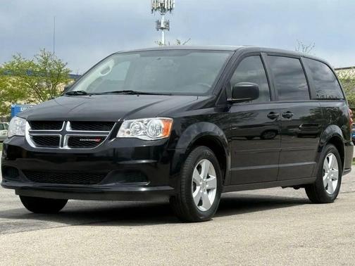 Brilliant Black Crystal Pearlcoat 2016 Dodge Grand Caravan AVP/SE