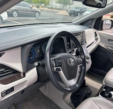 Celestial Silver Metallic 2019 Toyota Sienna XLE Premium