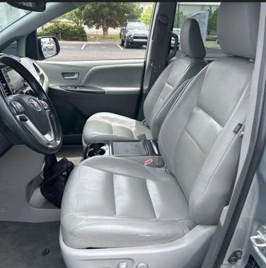 Celestial Silver Metallic 2019 Toyota Sienna XLE Premium