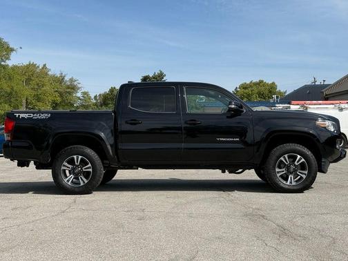 Black 2016 Toyota Tacoma TRD Sport