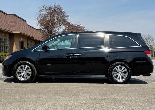 Crystal Black Pearl 2016 Honda Odyssey EX-L