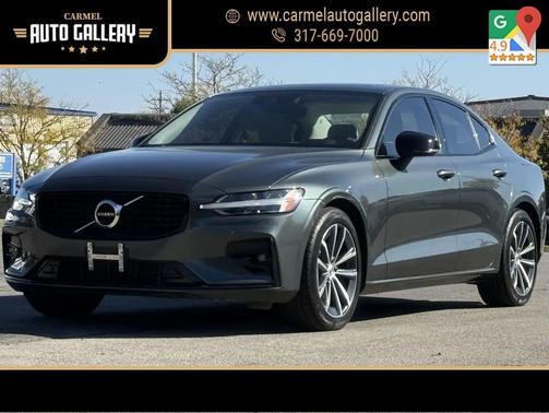 2022 Volvo S60 T5 Momentum