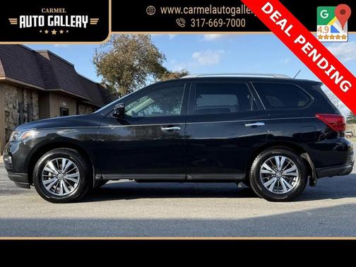 2017 Nissan Pathfinder SL