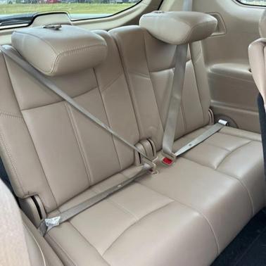 2017 Nissan Pathfinder SL