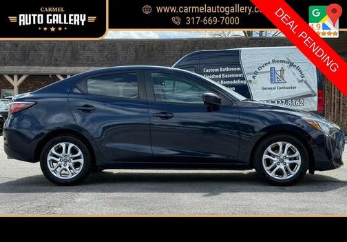 Abyss 2018 Toyota Yaris iA Base