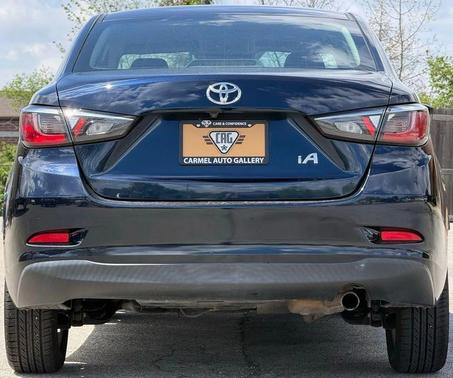 Abyss 2018 Toyota Yaris iA Base