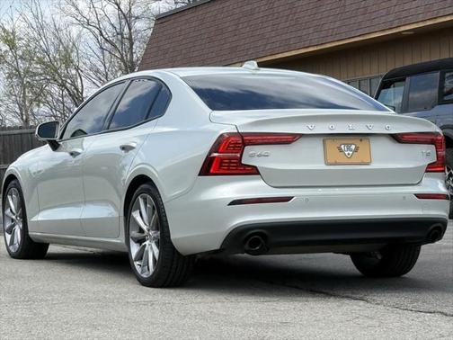 2019 Volvo S60 T5 Momentum