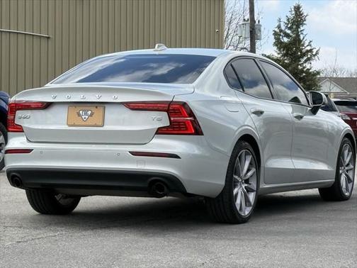 2019 Volvo S60 T5 Momentum
