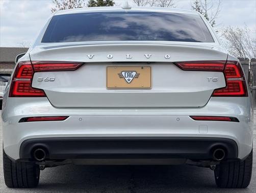 2019 Volvo S60 T5 Momentum
