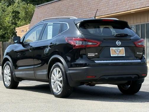 2021 Nissan Rogue Sport SV