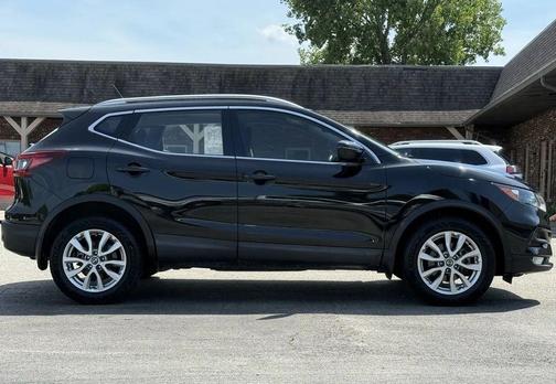 2021 Nissan Rogue Sport SV