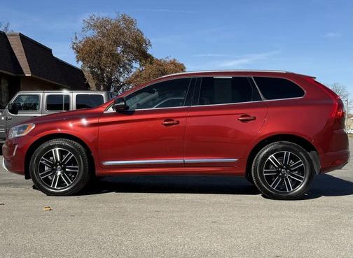 2017 Volvo XC60 T5 Dynamic