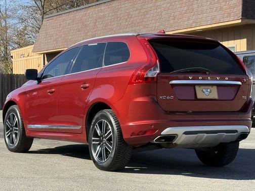 2017 Volvo XC60 T5 Dynamic