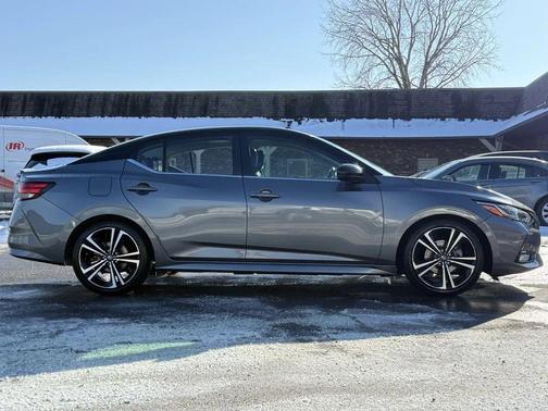 2020 Nissan Sentra SR